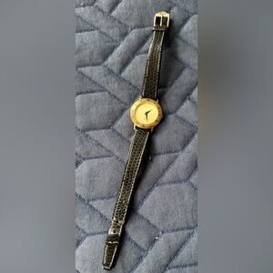 Gucci Vintage 3000L Gold Brown Leather Roman Numerals Watch